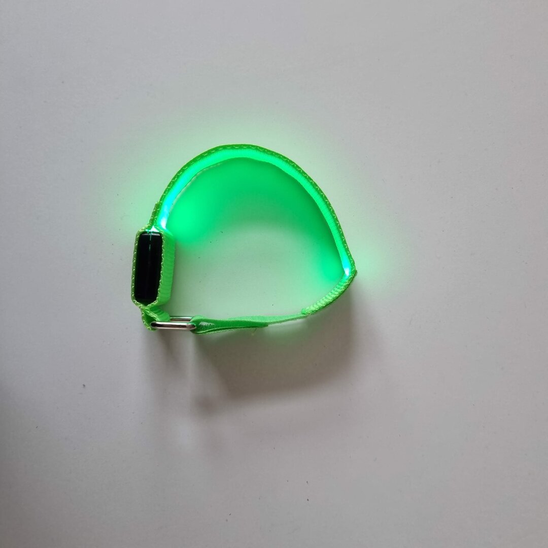 Reflecterende LED armband met drie lichtstanden